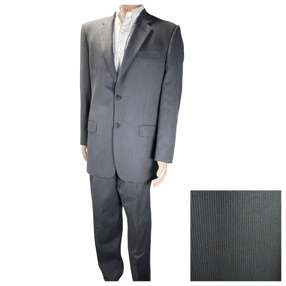 Jones New York 2 Piece Suit Men's Size 42L Pants 36X33 Gray Pinstriped 100% Wool